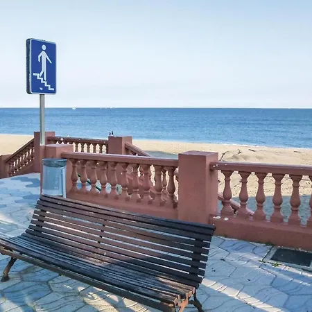 Nice Apartment In Benalmdena Costa With 1 Bedrooms, Wifi And Outdoor Swimming Pool